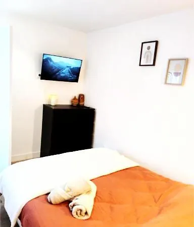 T2 - Gare Et Jardin Public - Calme Et Confort - Lerelaisdodile Apartamento