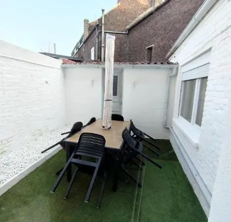 T2 - Gare Et Jardin Public - Calme Et Confort - Lerelaisdodile Apartamento
